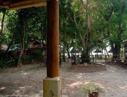 Nuhu Roa Hotel | Evelin Cottage