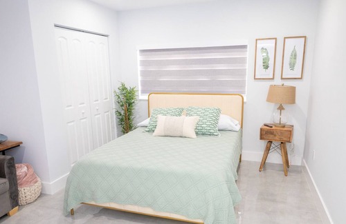 Tamiami House | Ever After Retreat - 5 min from Kendall Hospital