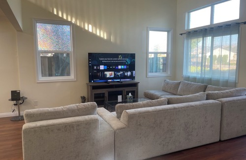 East San Jose House | Evergreen Area - Spacious, Convenient for Family and Business