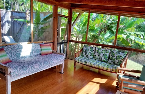 Pauwela Cottage | Evergreen Cottage @ Maui Adventure Villa