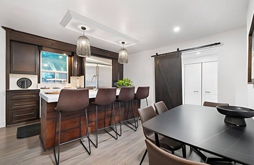 Collingwood House | Evergreen Escape - 3 Acres, 2 Houses, 16 People