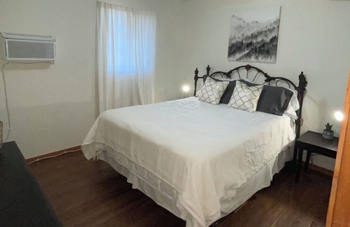Frazier Park Cottage | Evergreen Inn Cottage