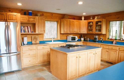 Branchport House | Evergreen Vista - quiet country house in the Finger Lakes