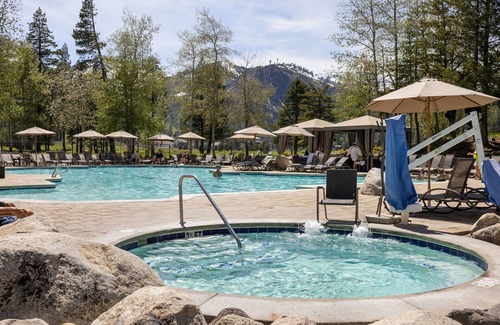 Olympic Valley Condo | Everline Fireplace Suite w/Studio #721/#723
