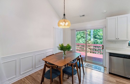 Mooresville House | Everwood Escape at Lake Norman! Treehouse Vibes w/Pool & Fire Pit.