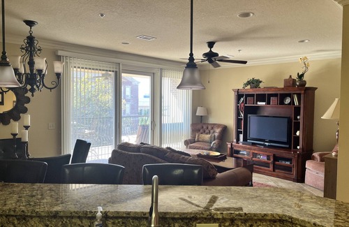 Auburn Condo | Everything Auburn, Location, Location! Views of Jordan Hare and Toomer's Corner!