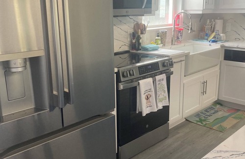 Anna Maria House | Everything inside is new and beachy! Two blocks to Bean Point Beach!