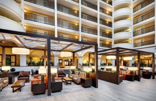 Park Central Hotel | Everything You Need For The Perfect Vacation! 2 Relaxing Units, Indoor Pool!
