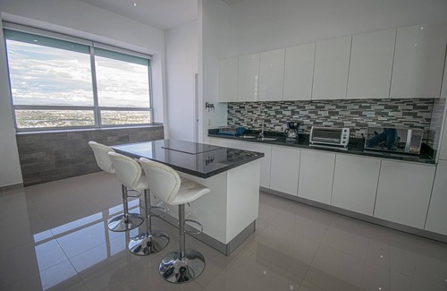 Ferrocarrilera Condo | Everything you need on the Malecon -1503 T eMe