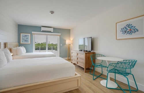Islamorada Hotel | Everything You Need For The Perfect Vacation! 3 Convenient Units, FREE Parking!