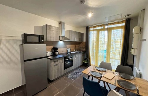 Le Mans House | Evian 04, T2 40m2 quiet, terrace, free parking