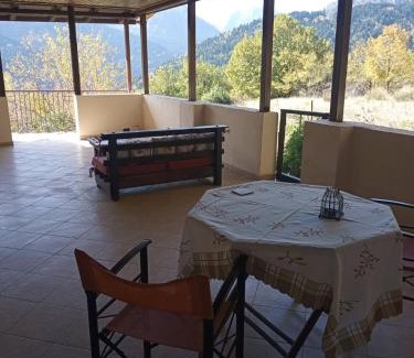 Lake Plastiras House | Evilion Traditional Inn