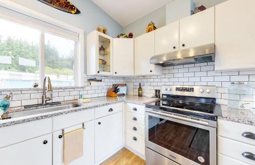 Coupeville House | Evinrude Escape