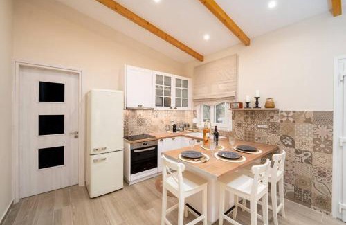 Rodia Villa | Evoque place