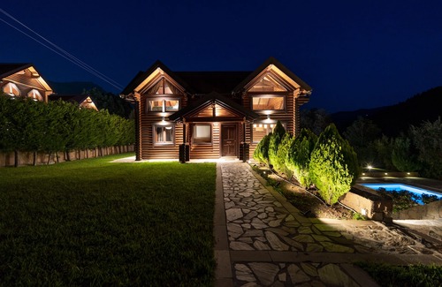 Karpenisi Villa | Evritos Villas & Suites with Pool