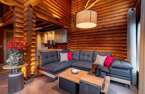 Karpenisi Apartment | Evritos Villas & Suites with pool