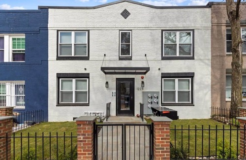 Trinidad Apartment | Excellent 2-BR Condo in Hip Area of DC
