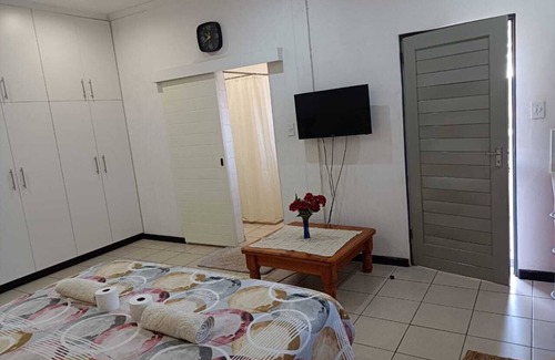 Scottsville Apartment | Excellent Apartment for a memorable stay - Super close to every major amenities.