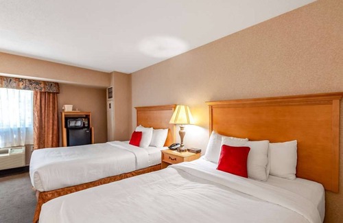 Radnor - Fort Myer Heights Resort | Excellent Choice! 4 Units with Free Parking, Pet-friendly Property!