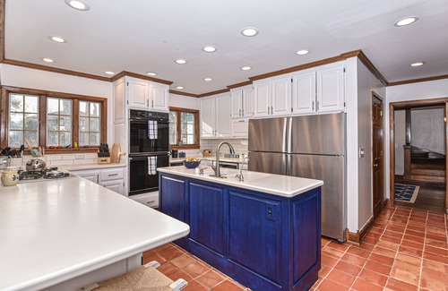 Delavan Lake House | Excellent getaway. Lake front home with Stunning lake views, come make memories!