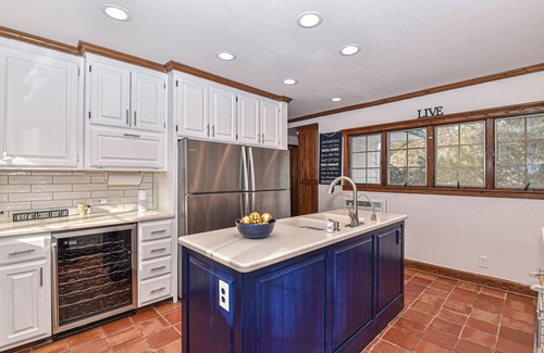 Delavan Lake House | Excellent getaway. Lake front home with Stunning lake views, come make memories!