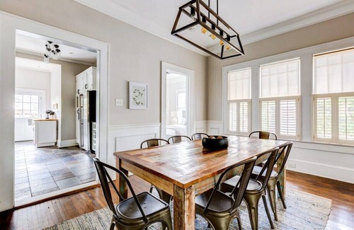 Charlotte House | Excellent Home * 5 Bedrooms * Great Neighborhood