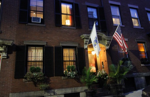 Highland Park Apartment | Excellent Hotel Alternative! 1.5 Miles To Center, Fort Hill Inn, Boston