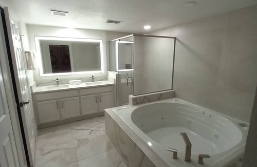 Florida Central Atlantic Coast Resort | Excellent Location Close to Everything !