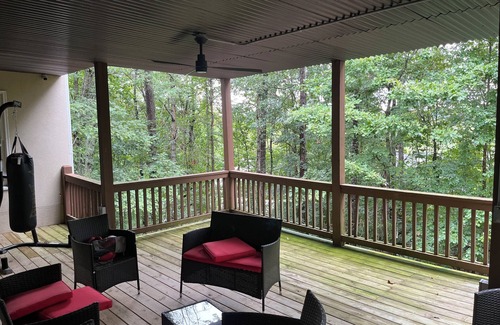 Roswell House | Excellent location, luxurious rental. Very cozy and entertaining. Clean
