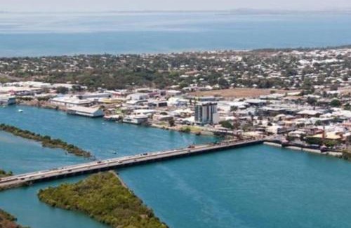 Mackay Hotel | Excellent Location - Modern Hotel Room in Mackay