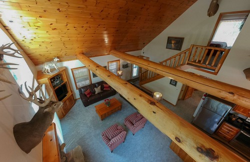 Fish Creek House | Excellent Location/Pine Cone Guest House/Close to downtown Fish Creek