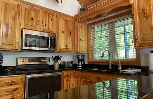 Fish Creek House | Excellent Location/Pine Cone Guest House/Close to downtown Fish Creek