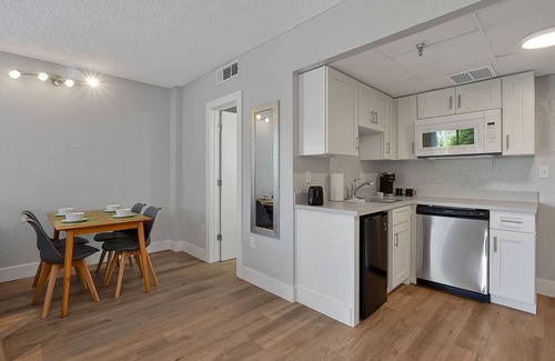 Florida Center Apartment | Excellent Resort Studio near Universal & Disney