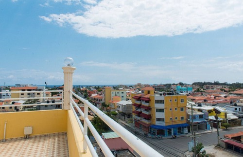 Corales del Sur Hotel | Excellent Single Room 1 Double Bed Free High Speed Wireless & Wired Intenert