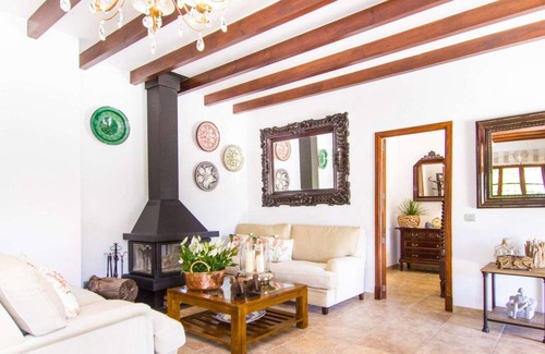 Esporles Villa | Excellentlty divided, stylish villa