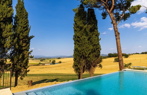 Castiglione del Lago Villa | Exceptional charming villa with private pool and view