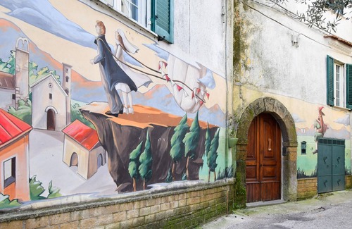 Sessa Aurunca Apartment | Exceptional and chic vacation apartment on several levels.