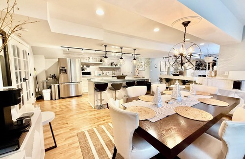 Glendale Apartment | EXCEPTIONAL, CONTEMPORARY 2BD/1BA 4 miles from MAYO