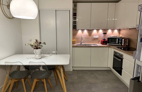 Griffon - Royale Apartment | Exceptional high-standing one-bedroom apartment in the heart of Croix Rousse