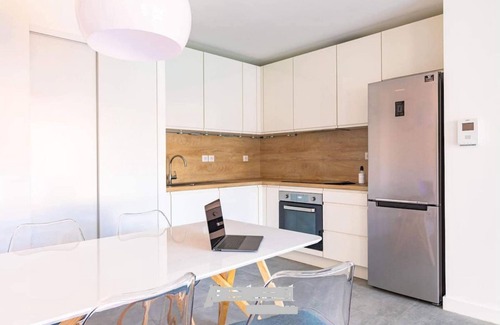 Griffon - Royale Apartment | Exceptional high-standing one-bedroom apartment in the heart of Croix Rousse