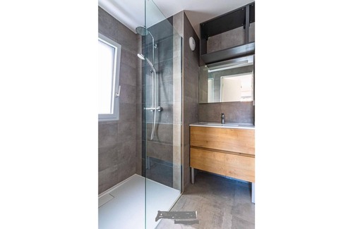 Griffon - Royale Apartment | Exceptional high-standing one-bedroom apartment in the heart of Croix Rousse