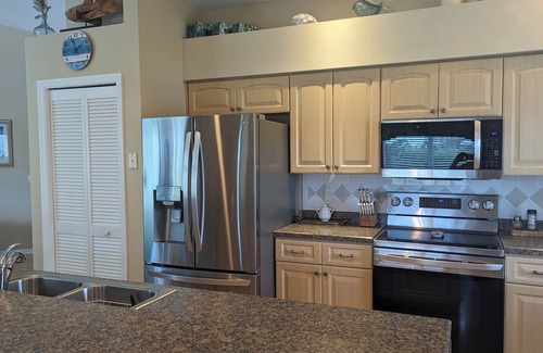 Falcons Glen House | Exceptional Pool & Waterfront Home in Lely Resort - Excellent Reviews!