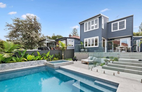 Clovelly House | Exceptional renovated 4BR home with pool and views, walk to beach