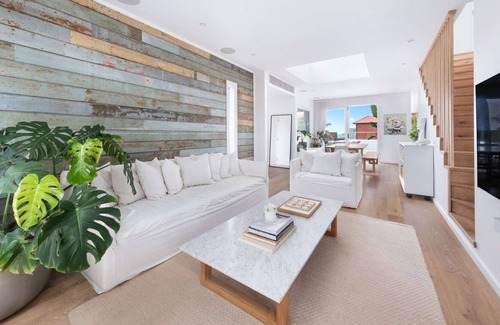 Clovelly House | Exceptional renovated 4BR home with pool and views, walk to beach
