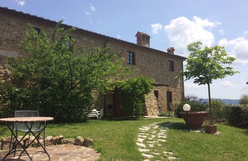 Gambassi Terme Apartment | Exceptional Tuscany view! Air-conditioned beautiful restored farmhouse apartment