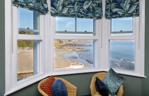 West Looe House | Exceptional Views, Exquisite Interiors, and Coastal Luxury