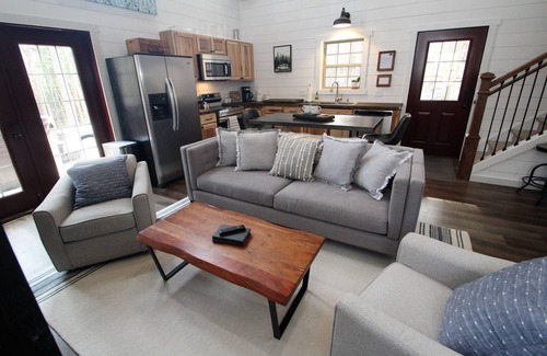 Ohiopyle Cabin | Exceptionally Private Rustic Luxury Cabin adjacent to 16,000 acres of Gamelands