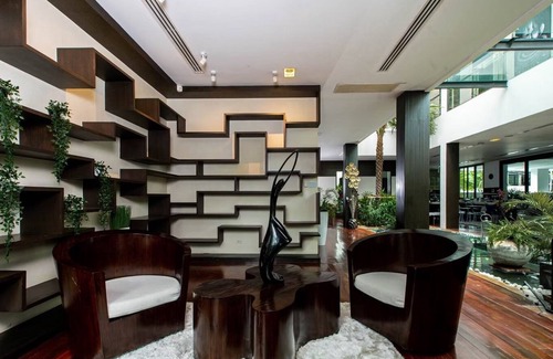 Khlong Tan Nuea Villa | Exclusive Waterfall Pool Vila in Bangkok