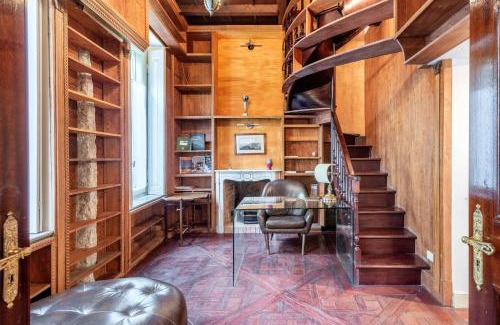 Tricolore Apartment | Exclusive 4 bedrooms apartment near Duomo