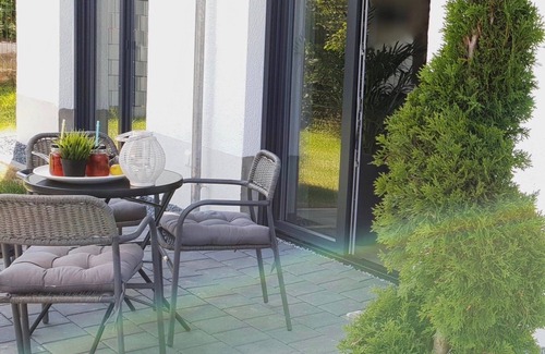 Schwemlingen Apartment | Exclusive 5-star apartment with private garden, terrace with view over the Saar valley